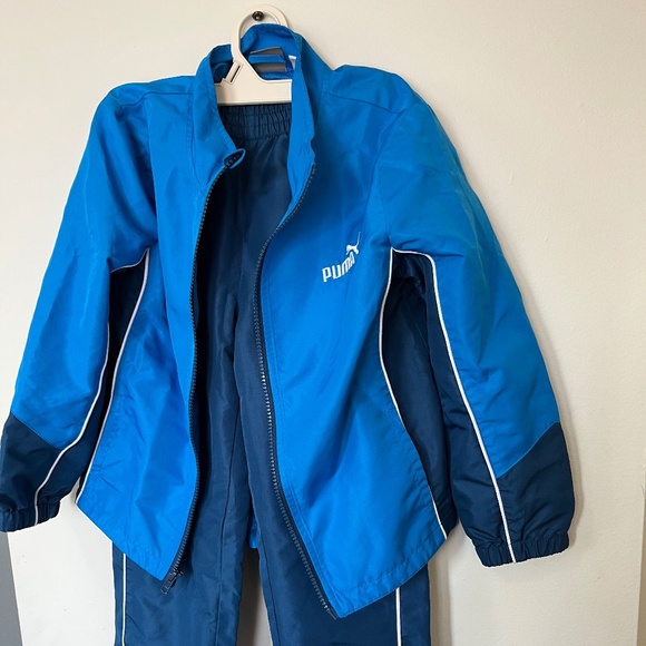 Kids outdoor clothing waterproof jacket and pant - Picture 1 of 4